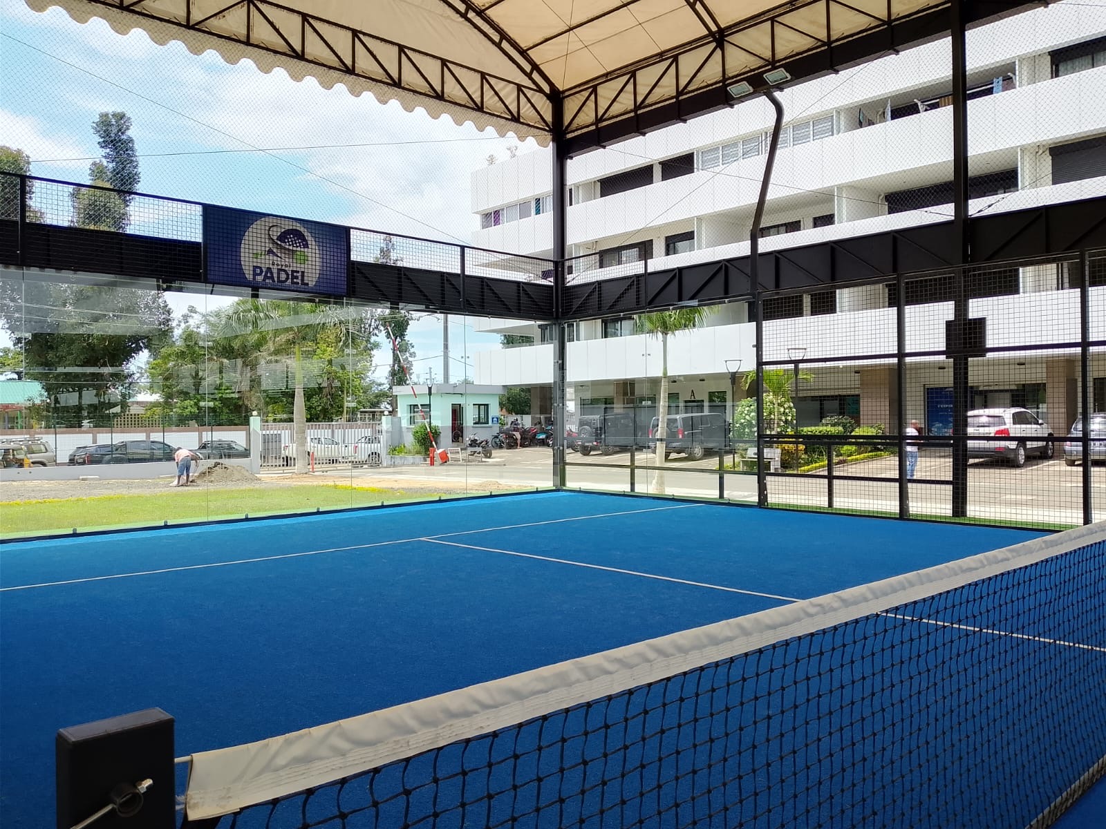 Terrain de padel vitré Royal Padel Tamatave